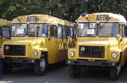 Сельские школы области получат новые автобусы